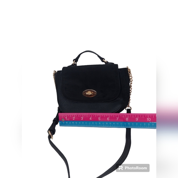 Lauren Conrad Black Crossbody Purse - Picture 12 of 13
